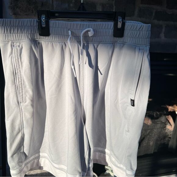 Abercrombie & Fitch Shorts - Picture 3 of 6